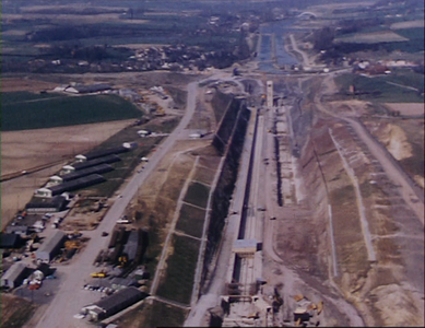 Une vue aerienne du plan incliné de Ronquières