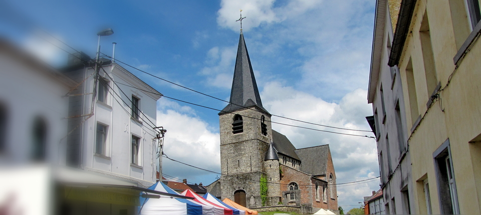 L'église de Ronquières en mai