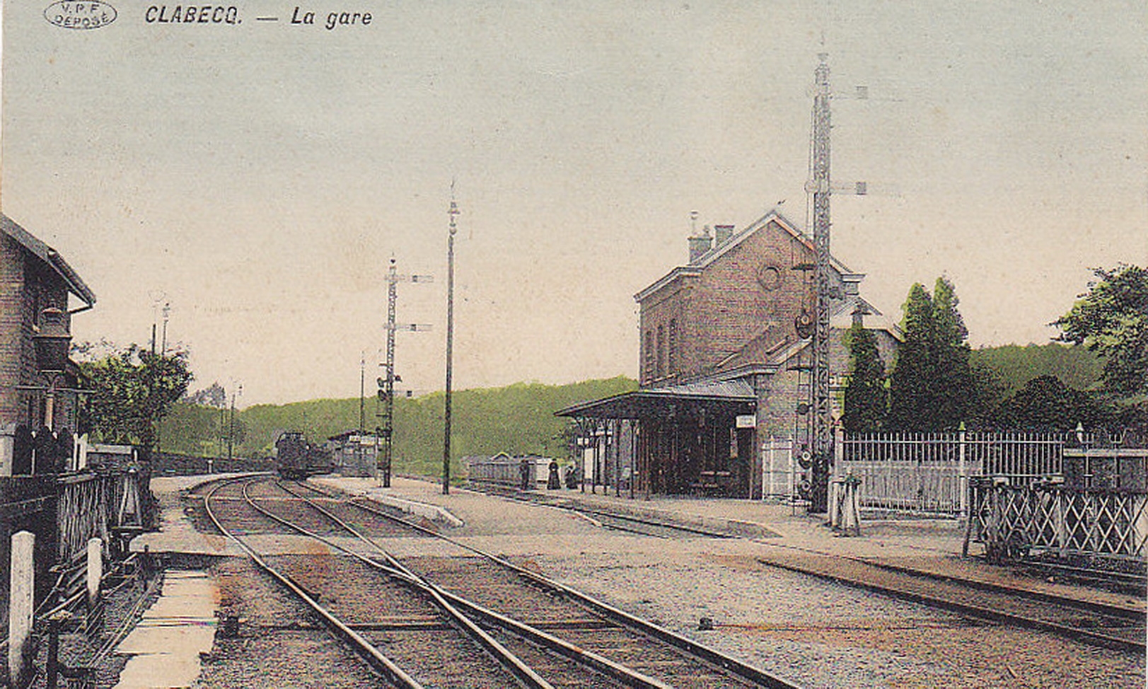 La_gare - Gare_Clabecq_-10